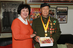 朱老大看望老红军